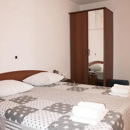 Apartments Larus Baska Voda Exterior photo