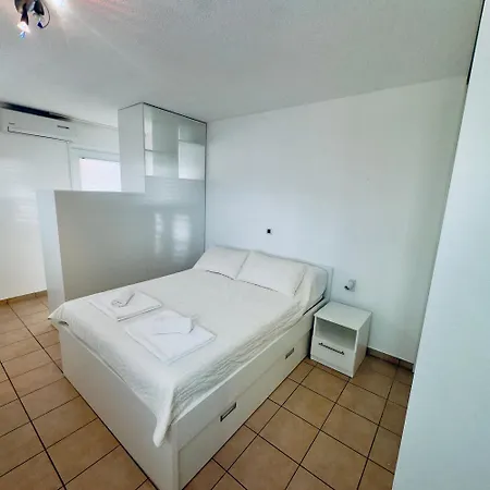 Apartments Larus Baska Voda Room photo