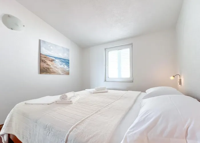 Apartments Larus